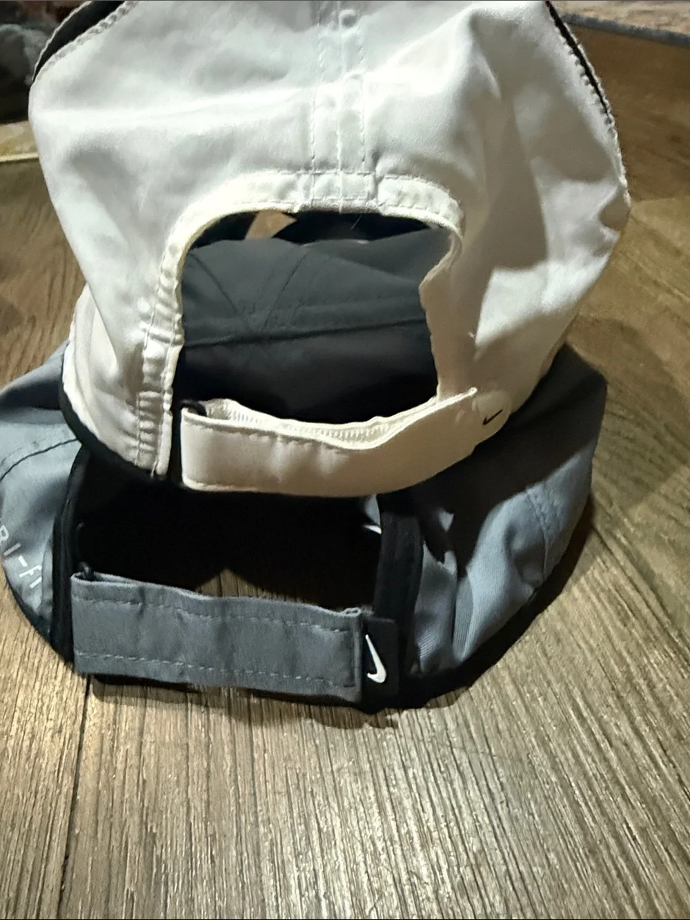 Nike Performance Baseball Caps - Gray & White